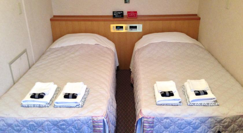 Bedroom 3, Okinawa Sunplaza Hotel, Naha