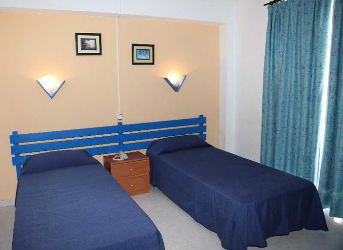Bedroom 4, Hostal Blanca, Baleares