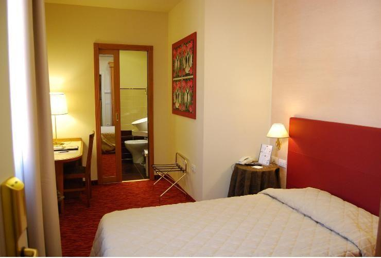 Bedroom 3, Hotel Maggiore Bologna, Bologna