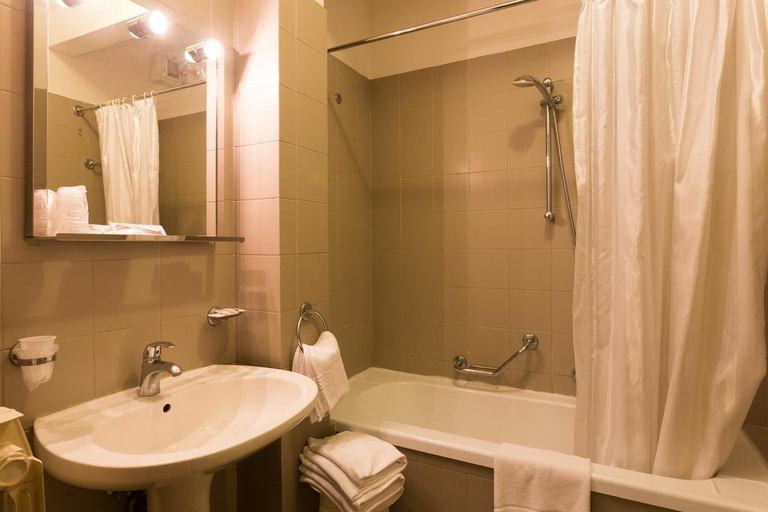 Bathroom 5, Hotel Airmotel, Venezia