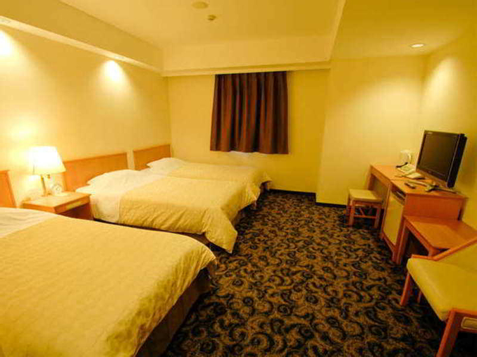 Bedroom 3, Nansei Kanko Hotel, Naha