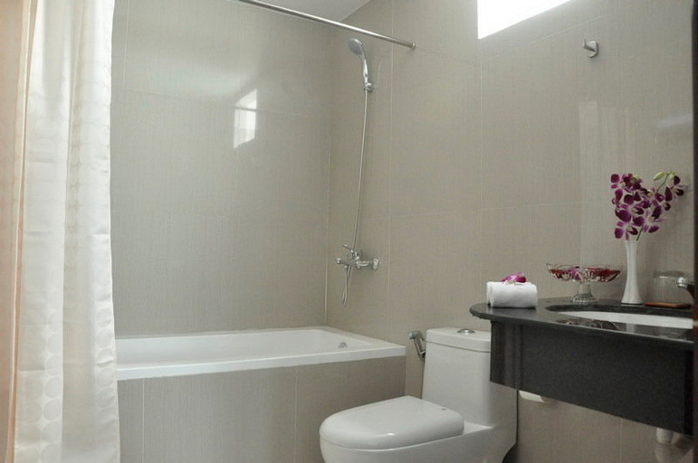 Bathroom 4, Ngoc Hien Hotel Nha Trang, Nha Trang