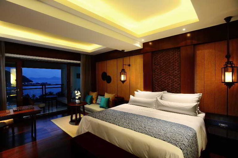 Bedroom 4, Anantara Resort & Spa, Sanya
