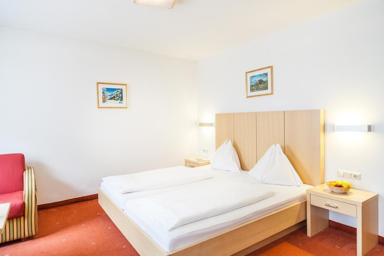 Bedroom 4, Glaserer-Haus, Zell am See