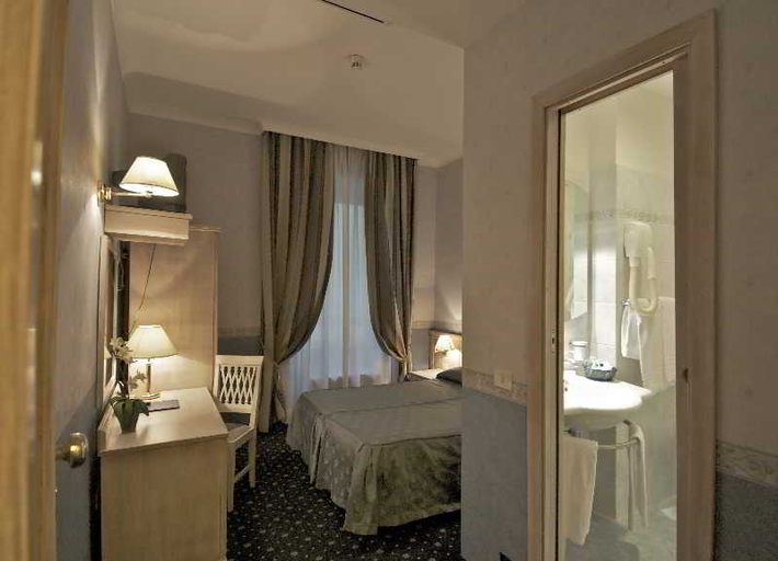 Bedroom 2, Piccolo Imperiale, Rome