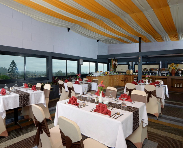 Food & Drinks 4, The Jayakarta Inn & Villas Cisarua Mountain Resort, Bogor
