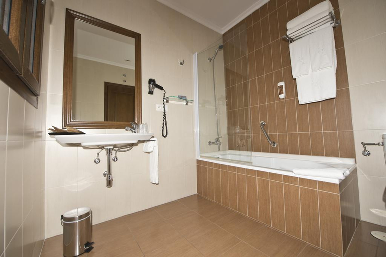 Bathroom 4, La Casona de Lazurtegui, Lugo
