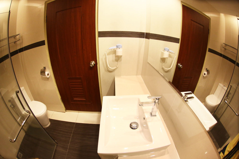 Bathroom 4, Langkawi Seaview Hotel, Langkawi