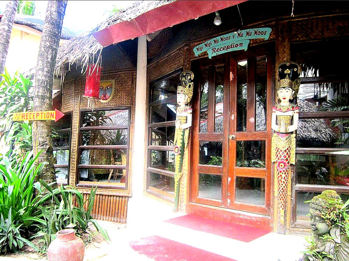Public Area, Nigi Nigi Nu Noos “e” Nu Nu Noos, Malay