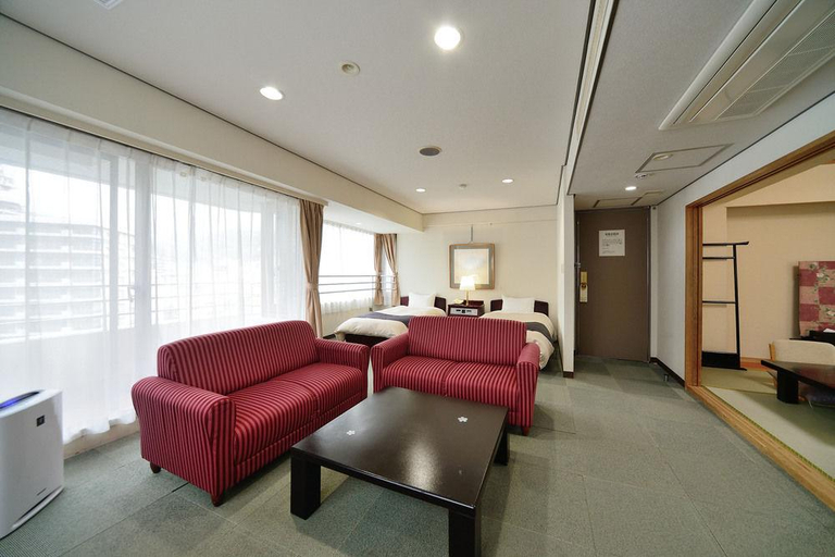Public Area 3, Sunmi Club, Atami