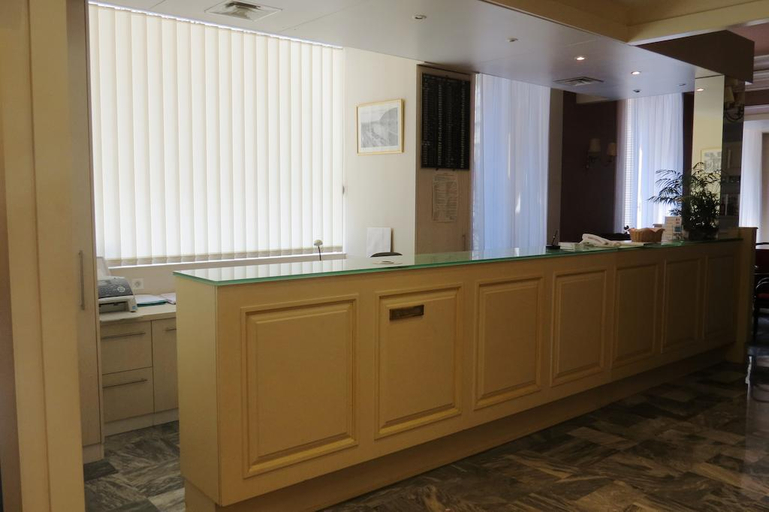 Public Area 3, Hotel Busby, Alpes-Maritimes