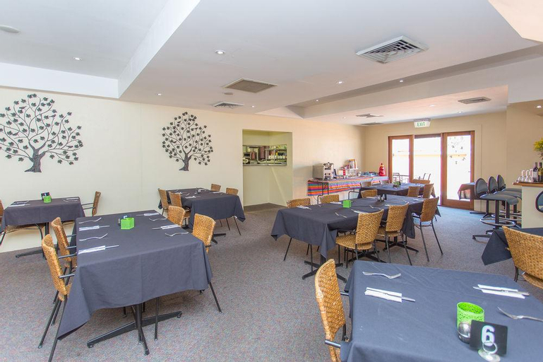 Public Area 2, Mackay Rose Motel, Mackay - Pt A