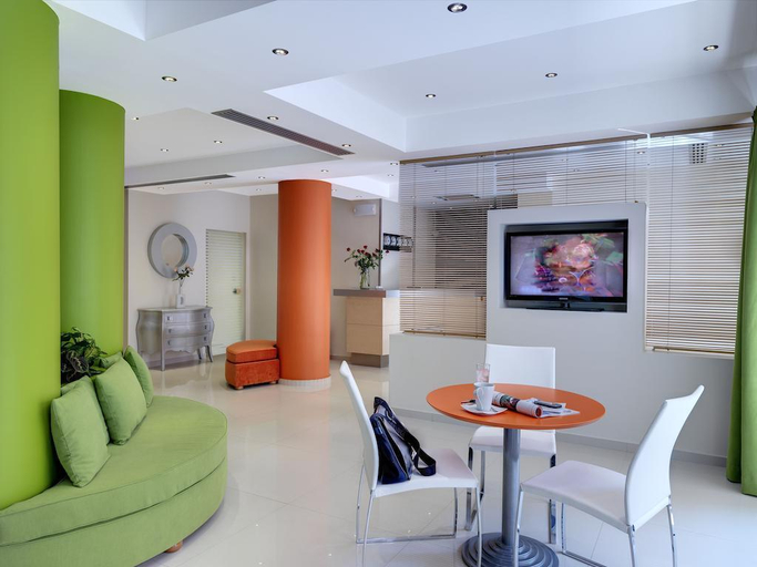Public Area 3, Piraeus Inn, Attica