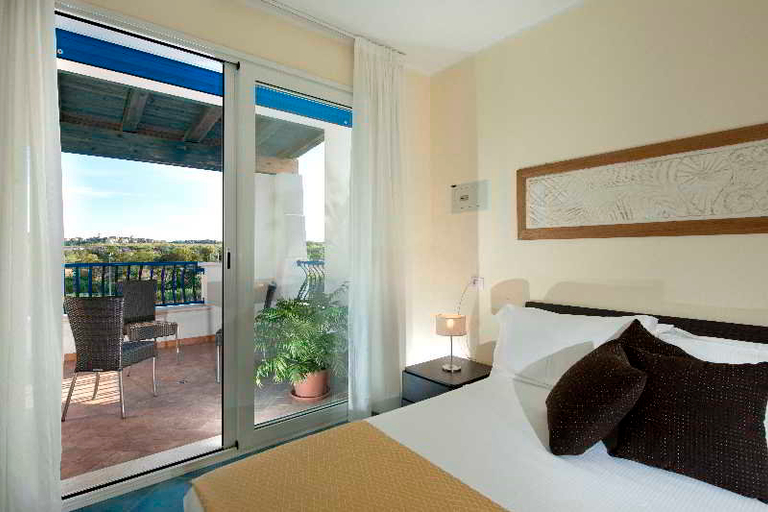 Bedroom 2, Portoverde Beach Apartments, Rimini