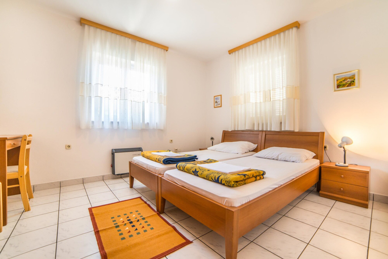 Bedroom 3, Apartments Villa Anne, Crikvenica