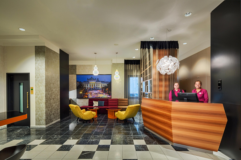 Public Area 4, Hotel Capricorno, Wien