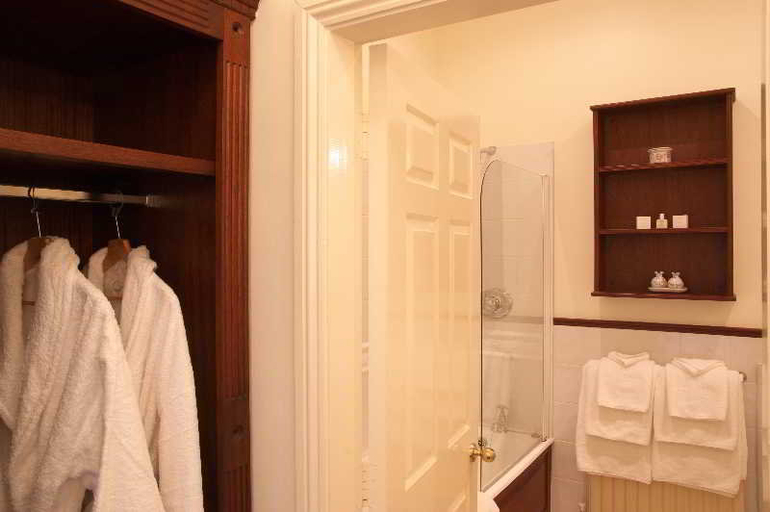 Bathroom 4, Lough Inagh Lodge Hotel