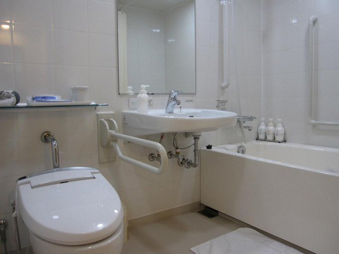 Bathroom 4, Daiwa Roynet Hotel Hiroshima, Hiroshima
