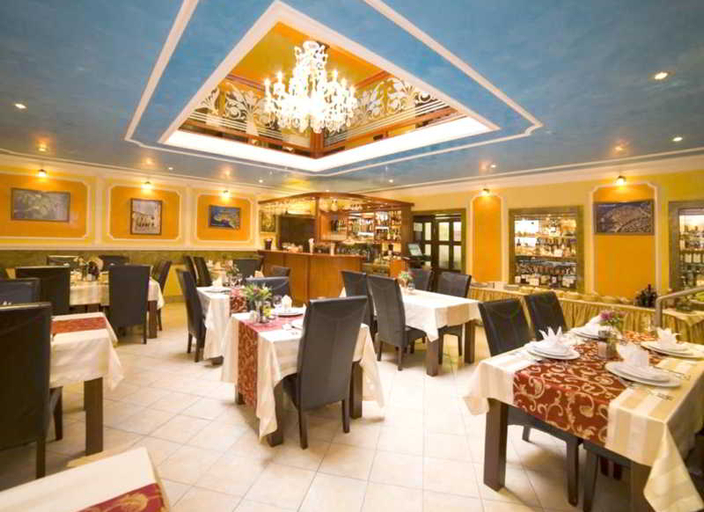 Food & Drinks 5, Palacky, Karlovy Vary