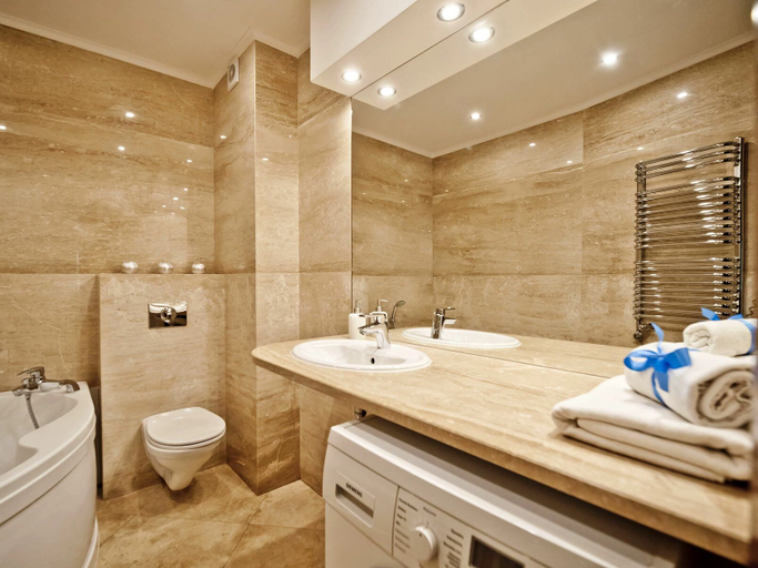 Bathroom 4, Willa Tamara BlueApart Jurata, Puck
