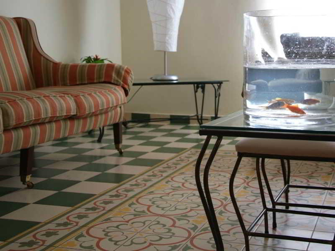 Public Area 3, Fonda Maria, Alicante