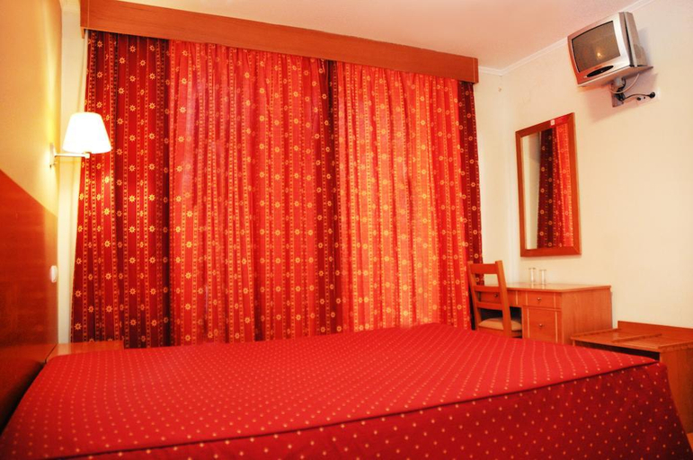 Bedroom 3, Italia, Lisbon