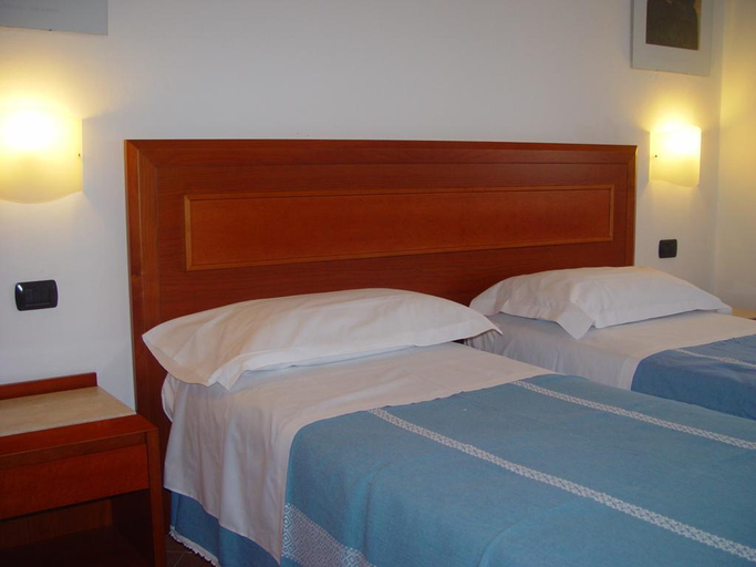 Bedroom 3, Archi Rossi Hostel, Florence