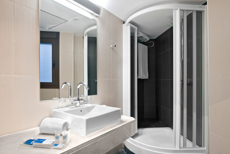 Bathroom 4, Hotel BESTPRICE Toledo, Toledo