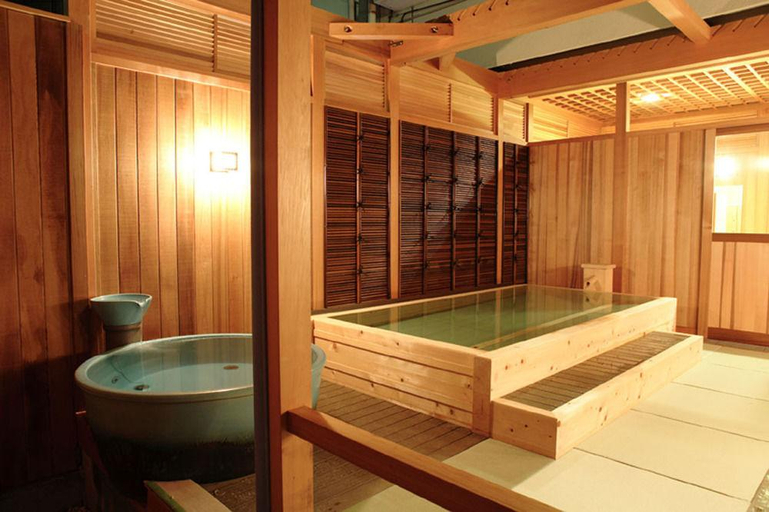 Bathroom, Hotel Sekumiya Wakasa Lodge, Obama