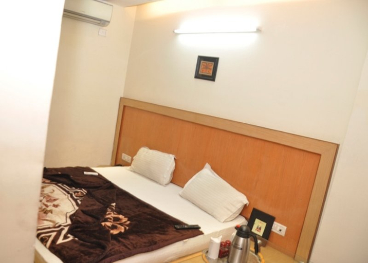 Bedroom 3, Splash Hotel, Delhi