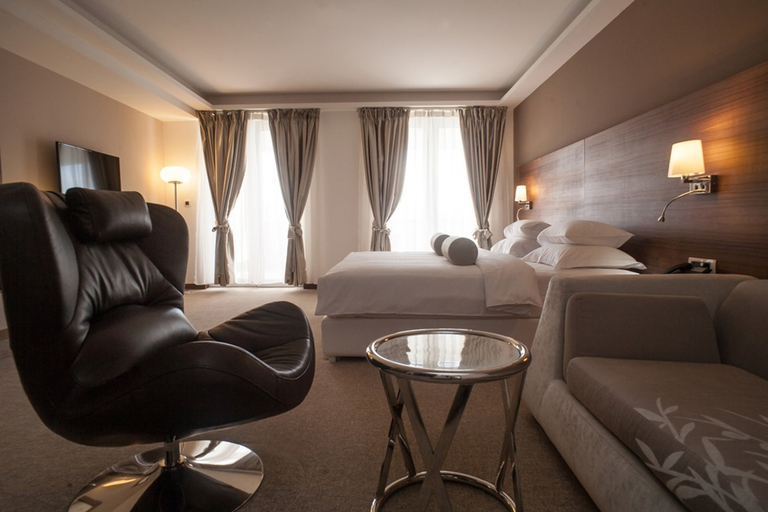 Bedroom 3, Aurel Hotel