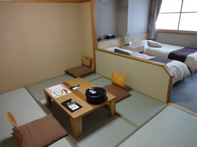 Bedroom 3, Hotel Kamefuku, Yamaguchi