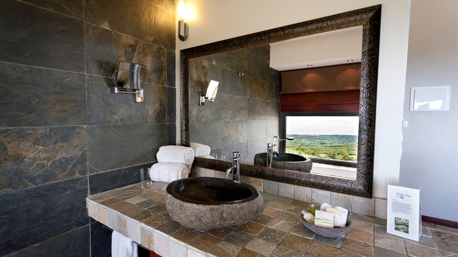 Bathroom 5, Hotel Diana Dea Lodge & SPA, Saint-Benoît