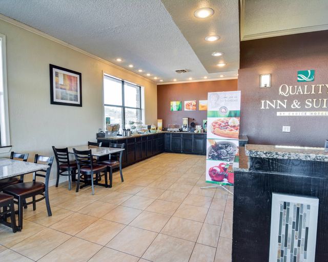 Public Area 3, Quality Inn & Suites Hot Springs-Lake Hamilton, Garland