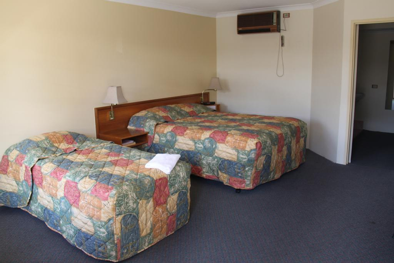 Bedroom 4, Comfort Inn Midas, Kalgoorlie/Boulder