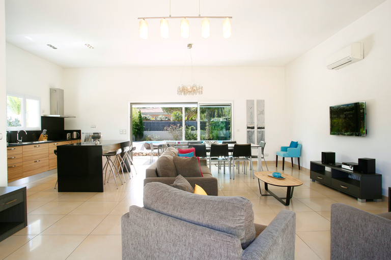 Public Area 5, Domaine Villas Mandarine, Haute-Corse