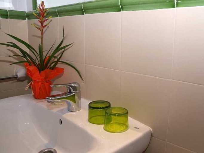 Bathroom, Fonda Maria, Alicante