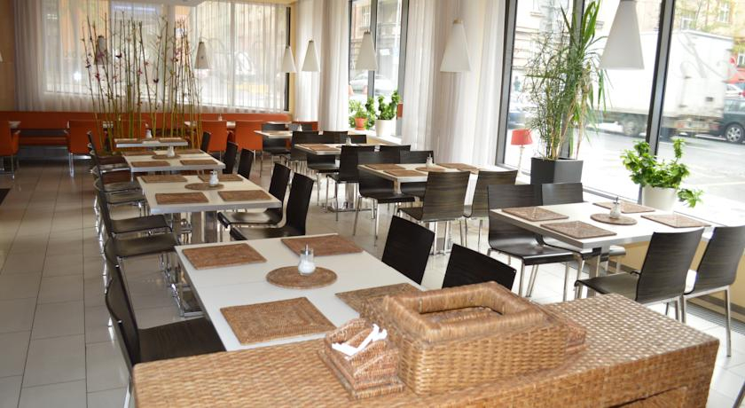 Public Area 2, Ehrlich Hotel, Praha 8