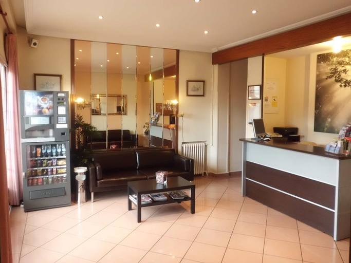 Public Area 2, Hostal Zamora, Madrid