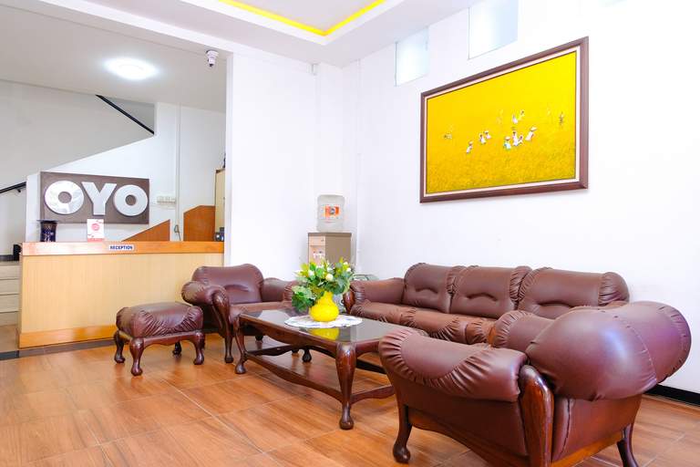 Public Area 2, OYO 354 32 Guest House, Malang