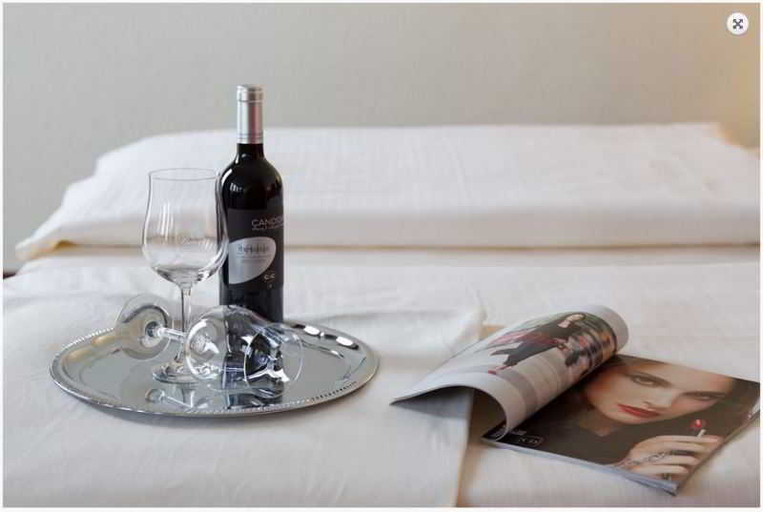 Food & Drinks 5, Hotel Am Rhein, Rhein-Erft-Kreis