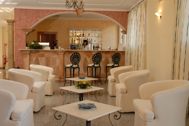 Public Area, Hotel Residence Le Nereidi, Olbia-Tempio