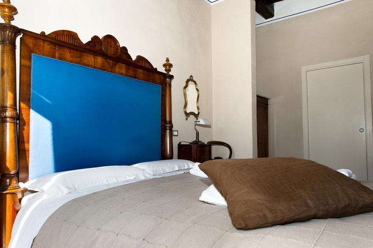 Bedroom 4, Al Porto di Lucca B&B, Lucca