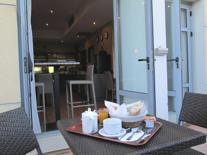 Public Area 3, Ariane Hotel Istres, Bouches-du-Rhône