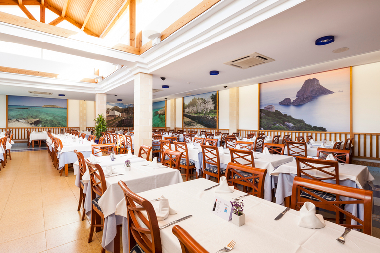 Food & Drinks 3, Invisa Hotel Club Cala Blanca, Baleares