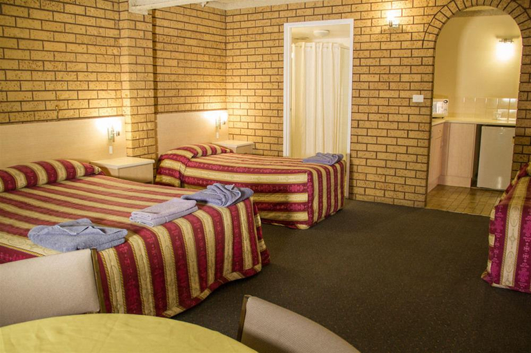 Bedroom 4, Econo Lodge Fountain View, Dubbo - Pt A