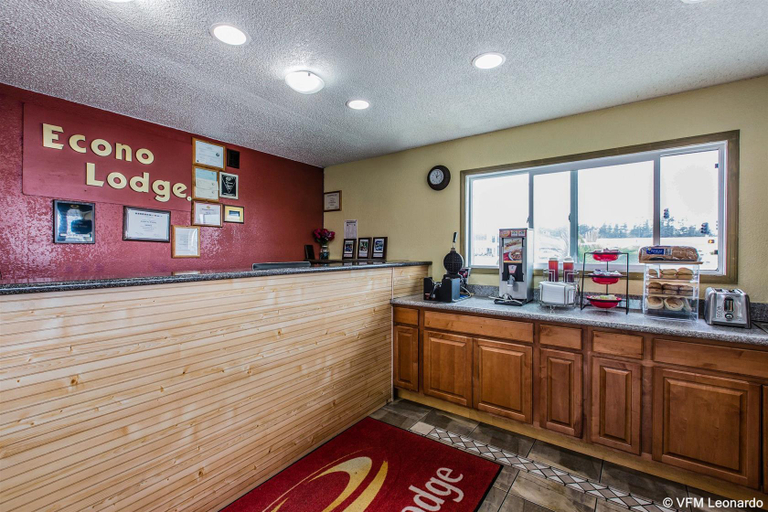 Public Area 5, Econo Lodge, Del Norte
