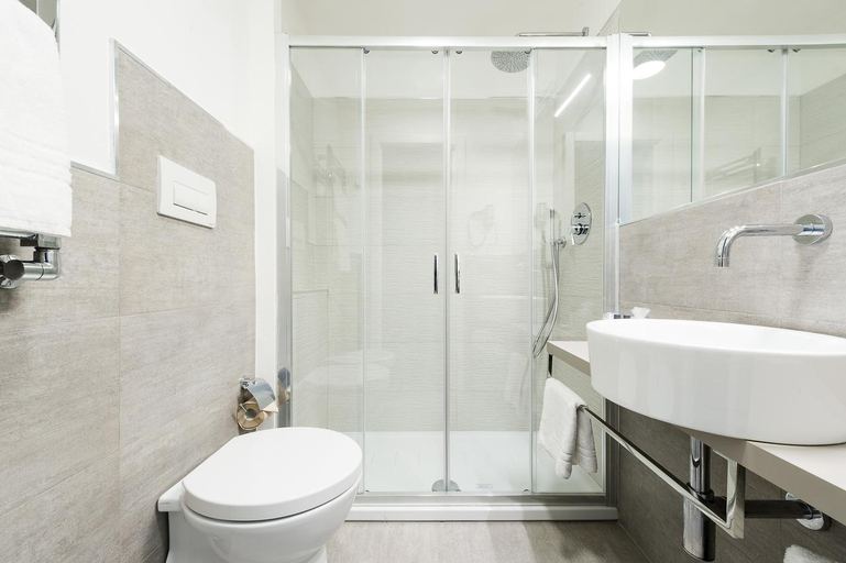 Bathroom 4