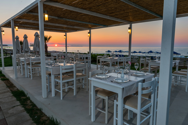 Food & Drinks 5, Iperion Beach, Crete