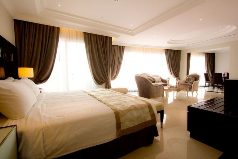 Bedroom 3, LK Royal Wing, Pattaya